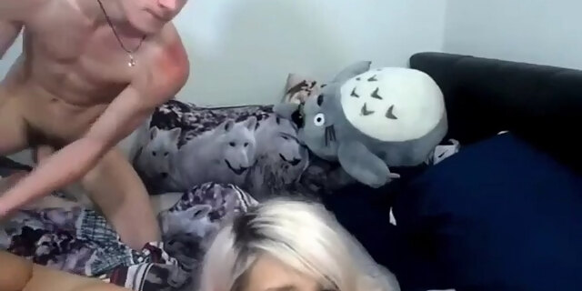 amateur,blonde,skinny,webcams