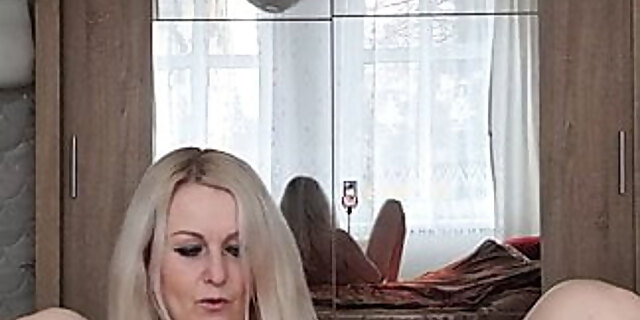 amateur,amateur homemade,amateur milf,american,blonde,dildo,fingering,hd,masturbation,mature,mature milf,milf,milf mom,naughty,sex,skinny,solo,story,toys