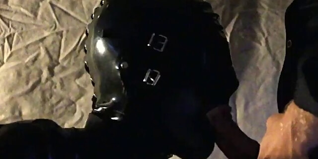 amateur,blowjobs,facial,latex