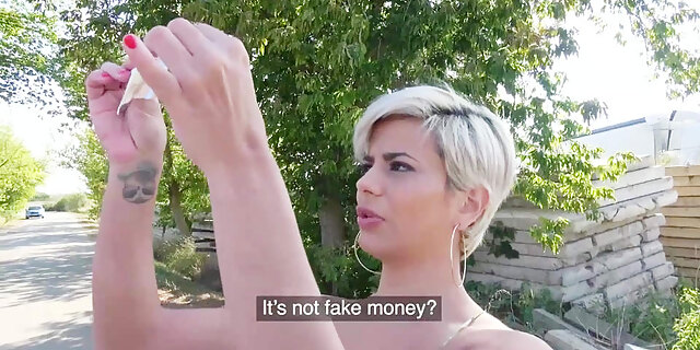 blonde,crazy,molten,mom,public,pussy,short hair
