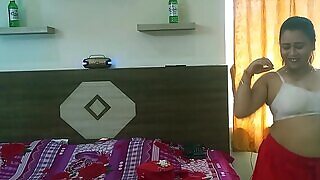 Indian Model bhabhi outstanding xxx super hot sex with pizza boy!! Model hook-up with dance