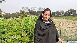 Real Village Bhabhi Outdoor Sex