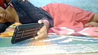Desi teenage indian bhabhi ke sath romance village hump Boobs press 2023